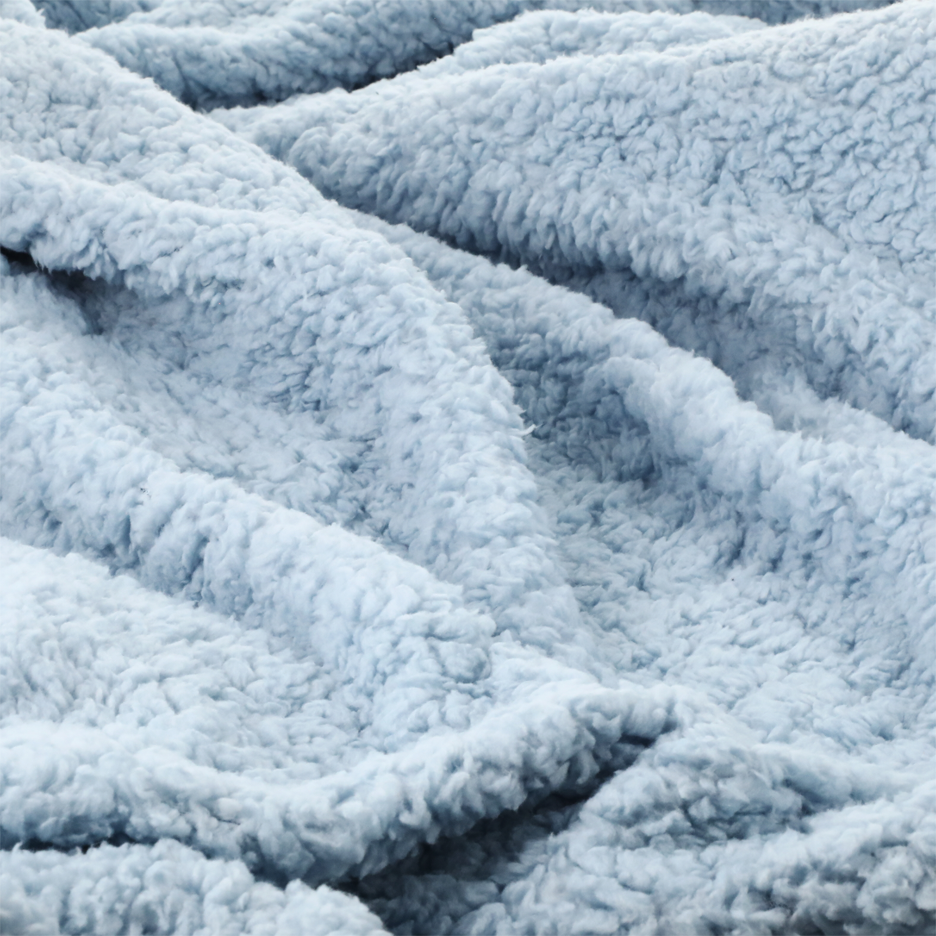 super luxe sherpa blanket 50in x 60in