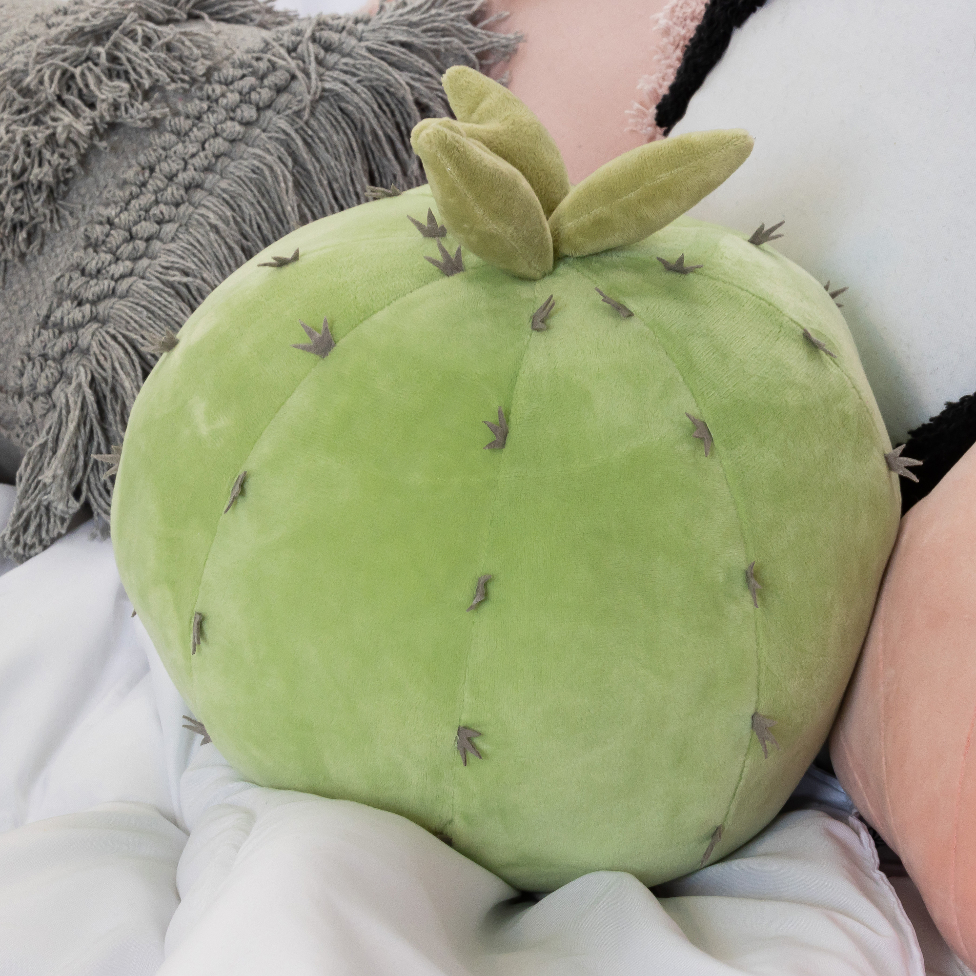 Cactus shaped clearance cushion