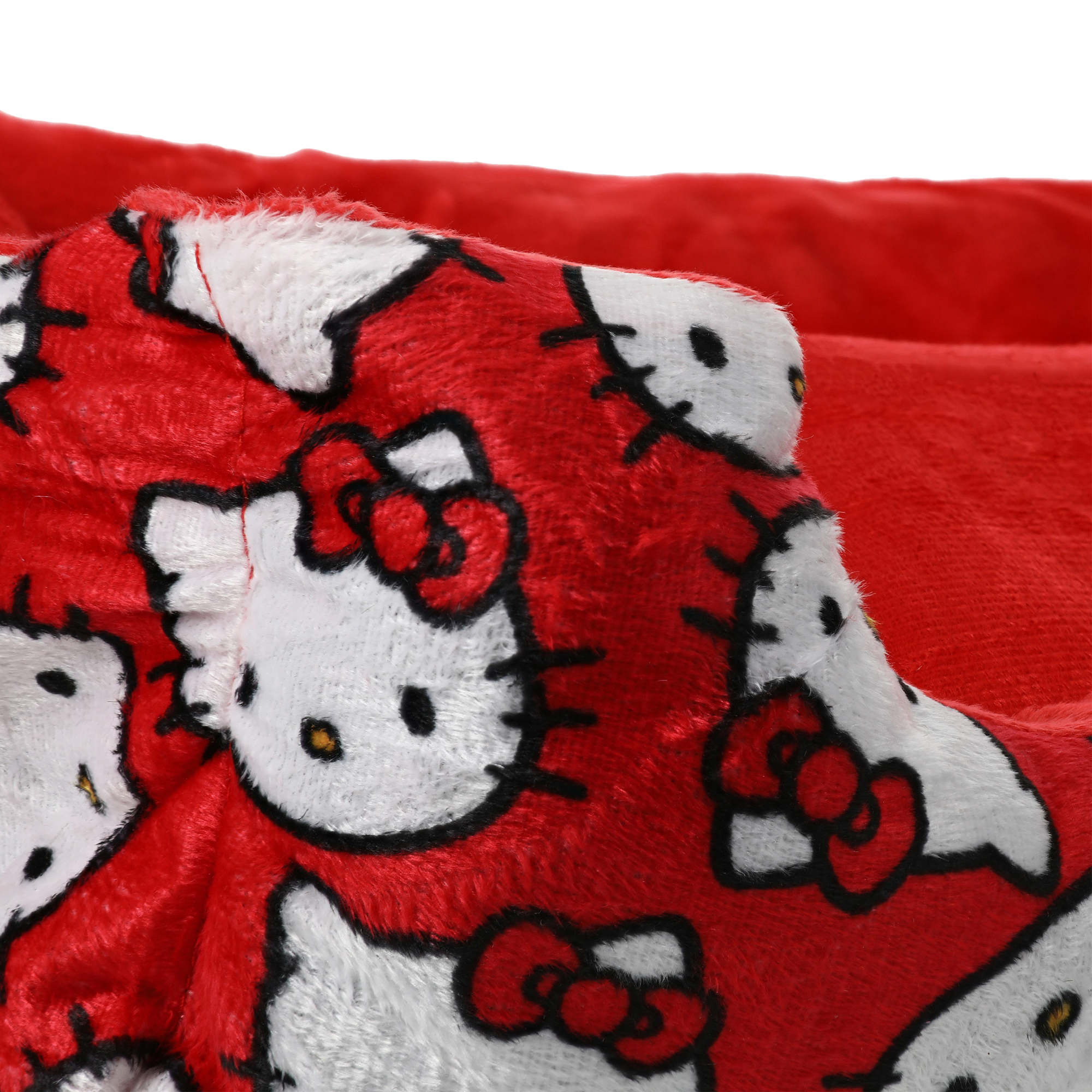 hello kitty® cuddler pet bed 20in x 16in
