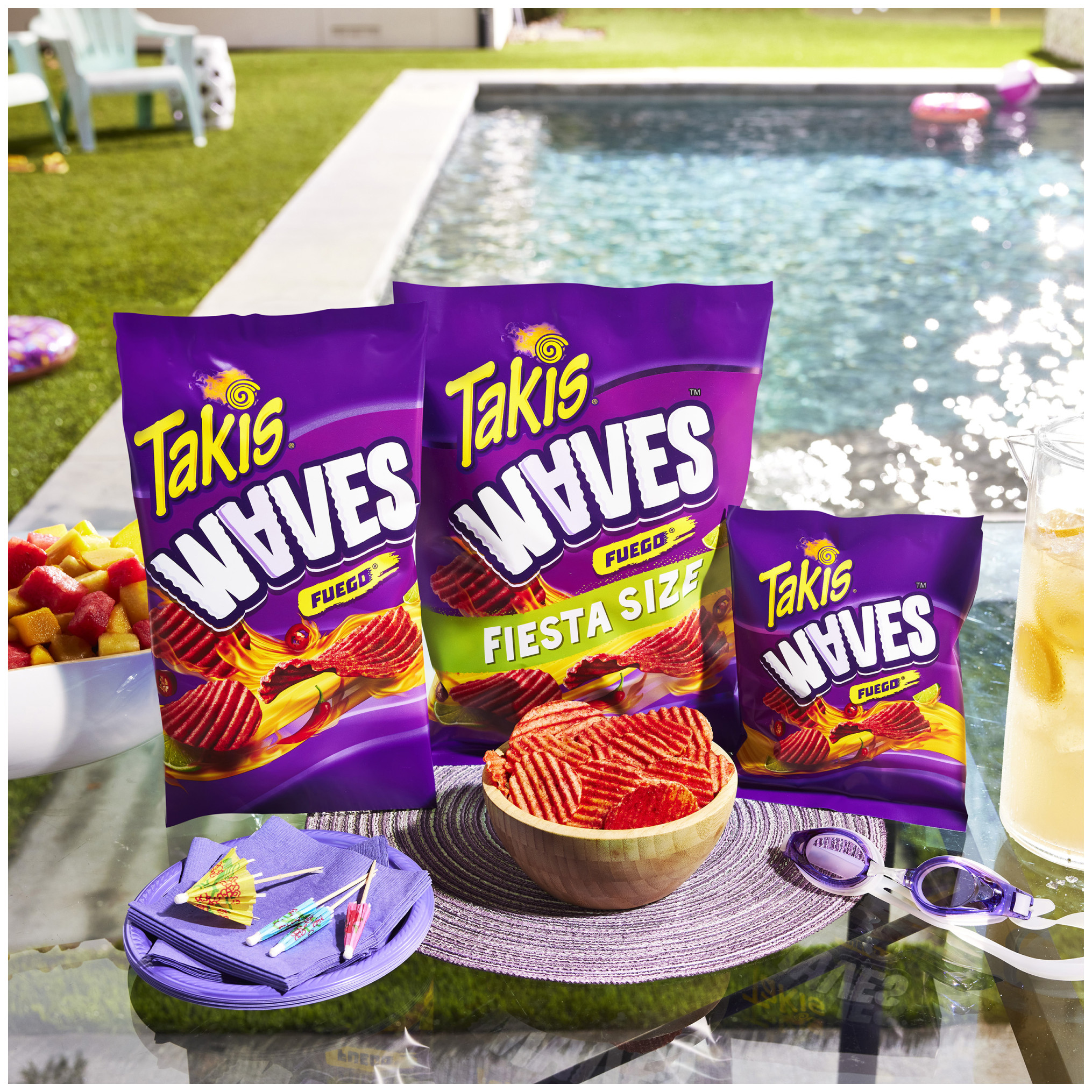 Takis waves fuego, hot chili pepper and lime artificially flavored potato chips, 8oz bag