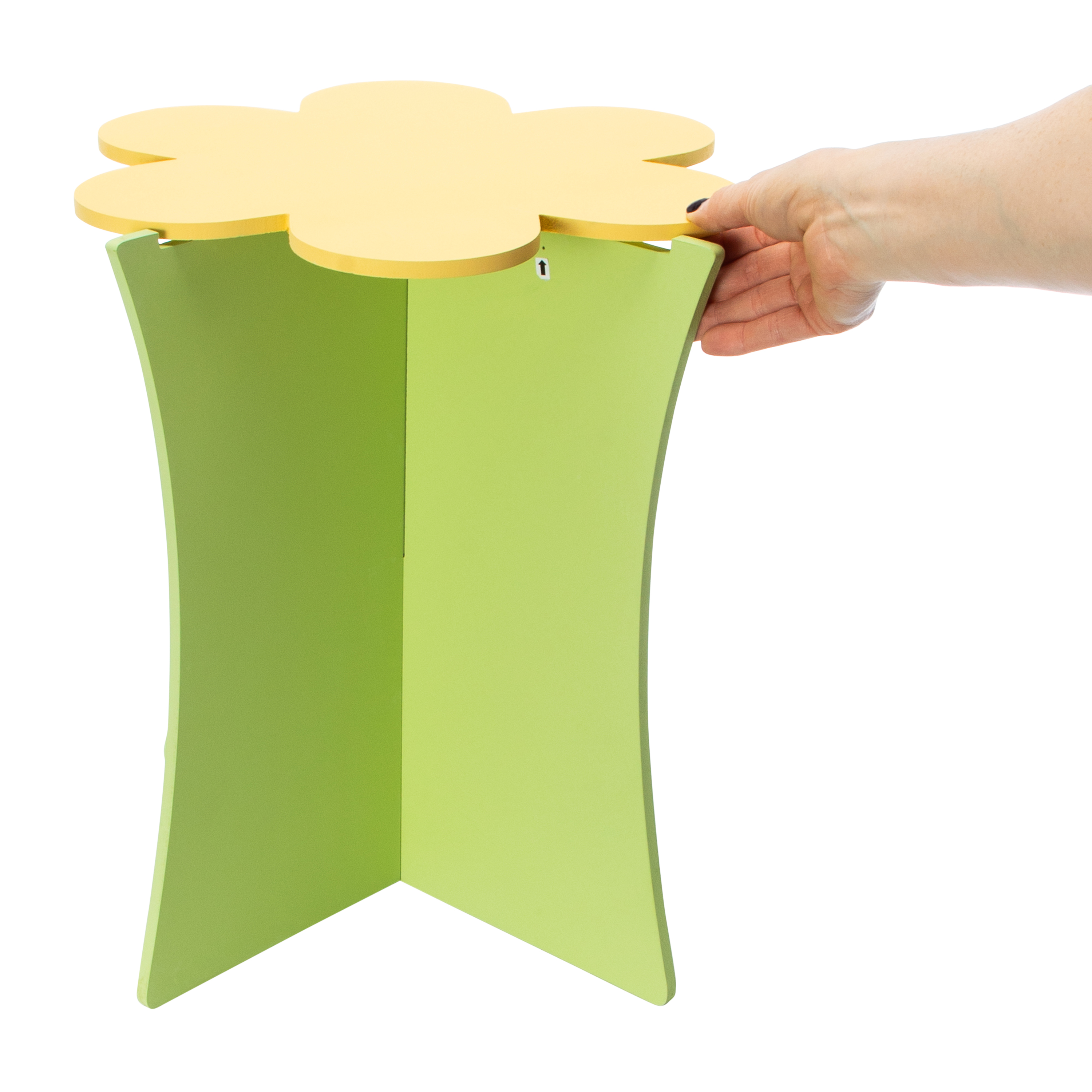 Daisy Side Table 14.96in x 15.75in