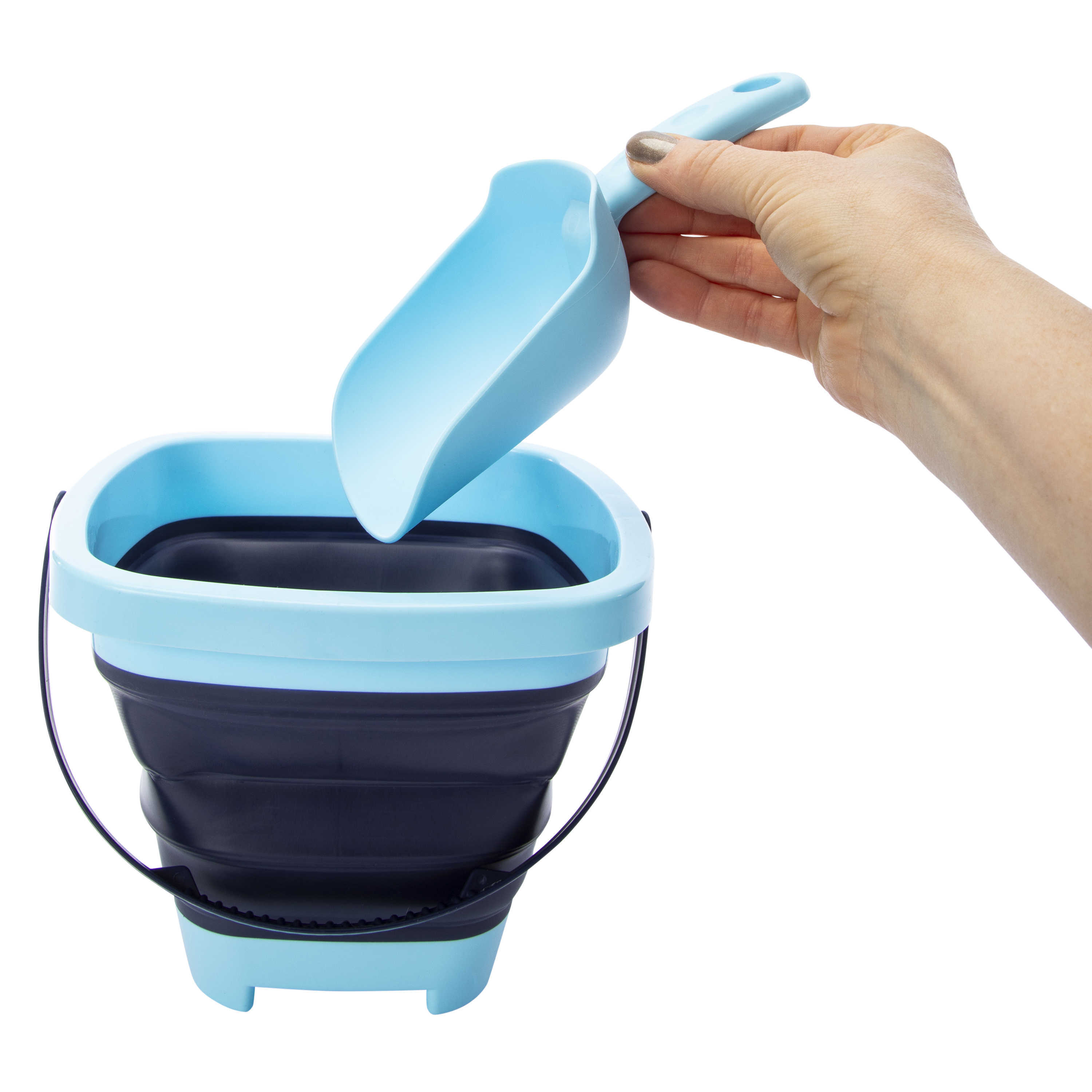 Collapsible Bucket With Shovel 8.5in x 6in