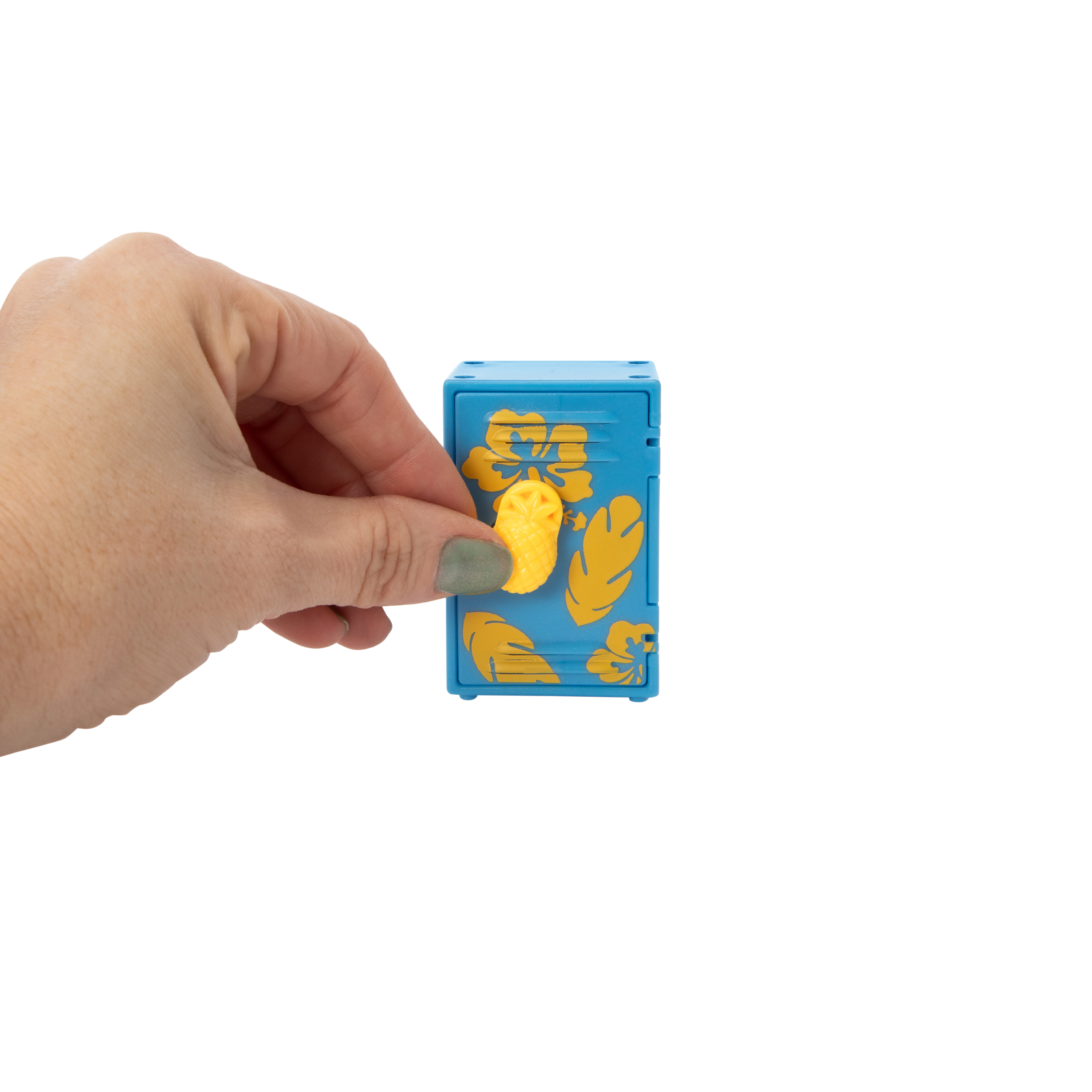 Disney Doorables Academy Surprise Locker Blind Bag 7-Piece