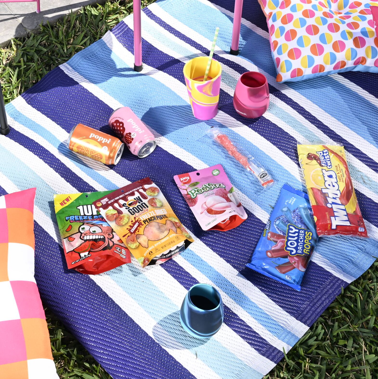 Peelerz® Lychee Peelable Gummy Candy 3oz