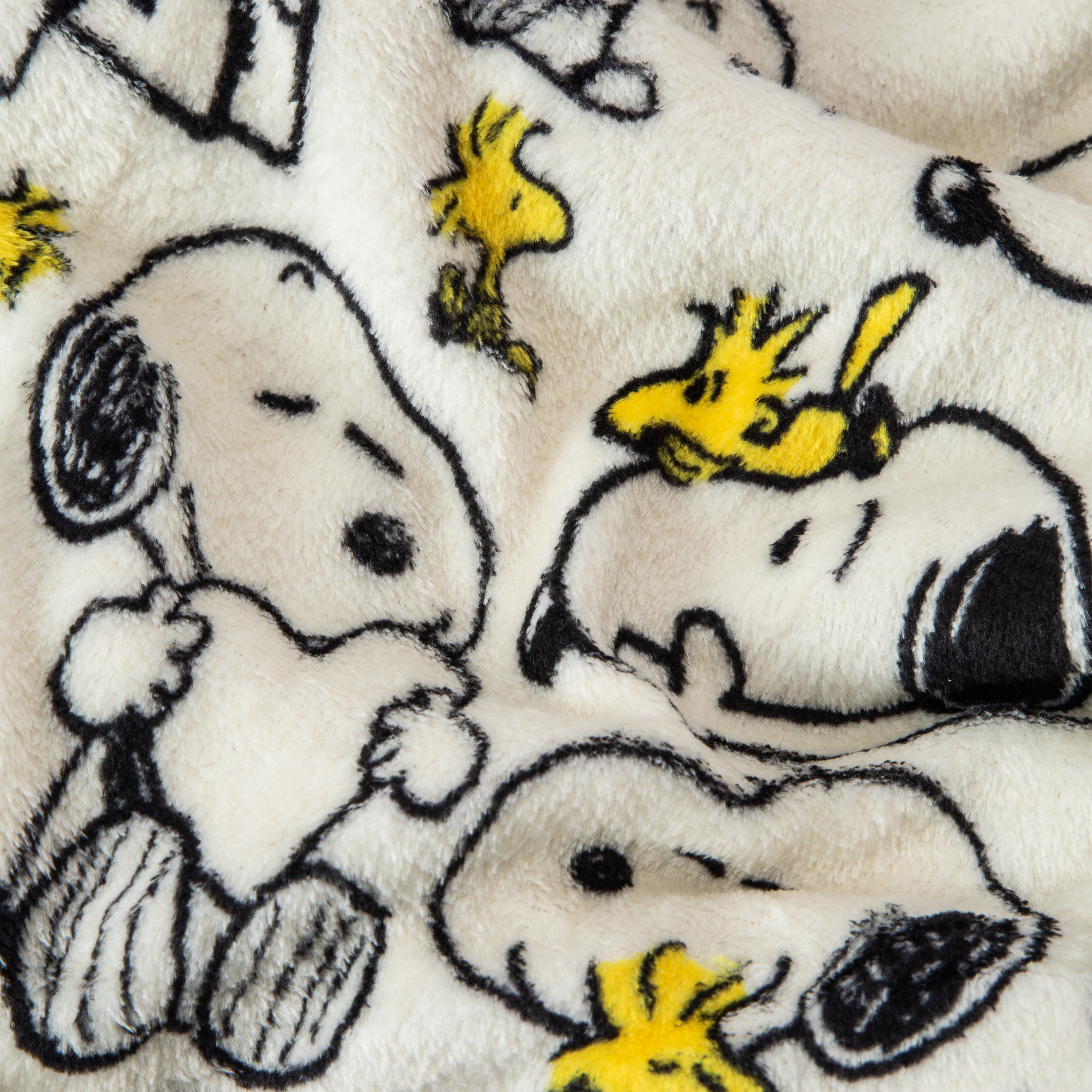 Peanuts® Travel Throw
