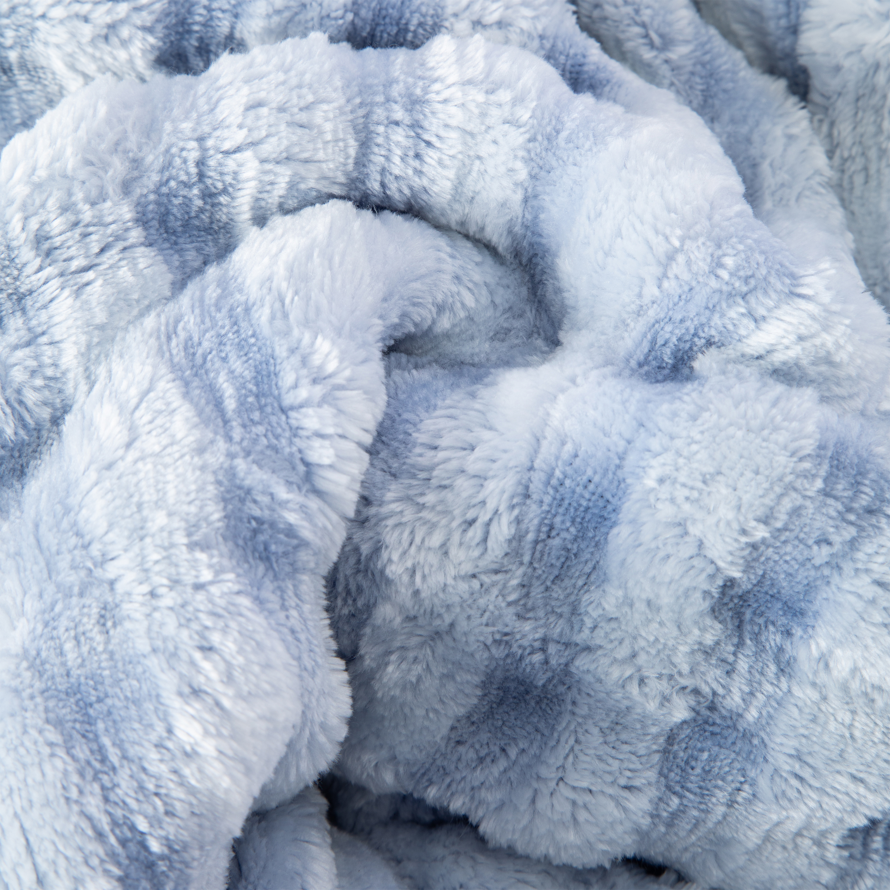 Luxe Collection Ripple Fur Throw 50inx60in