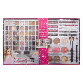 Paris Hilton Everyday Chic Makeup Kit